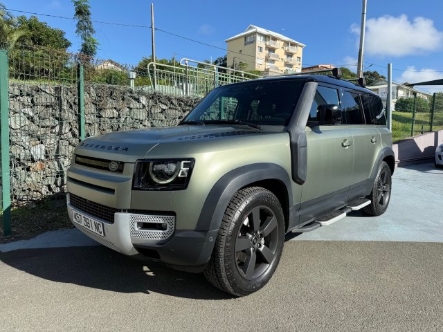 LAND ROVER DEFENDER 110